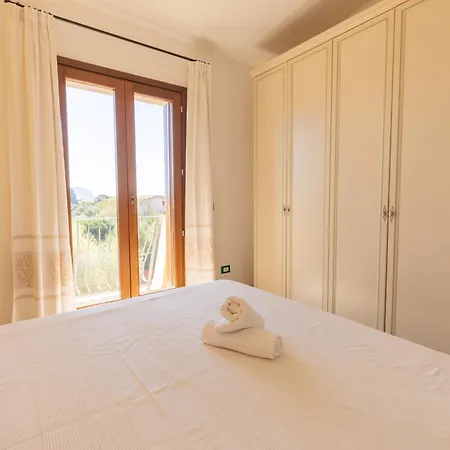 Charming With Two Beds -2 Minutes To The Beach- Guest house Olbia