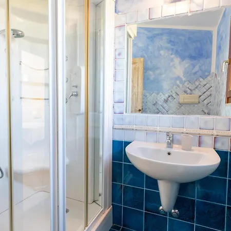 Charming With Two Beds -2 Minutes To The Beach- * Olbia