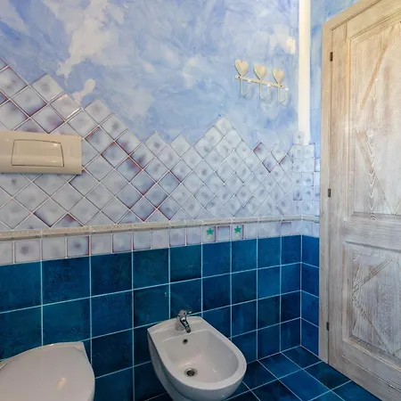 Charming With Two Beds -2 Minutes To The Beach- Guest house *