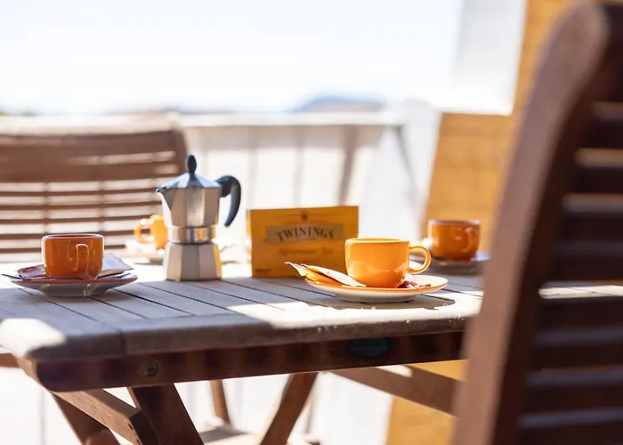 Charming With Two Beds -2 Minutes To The Beach- Pensionat Olbia